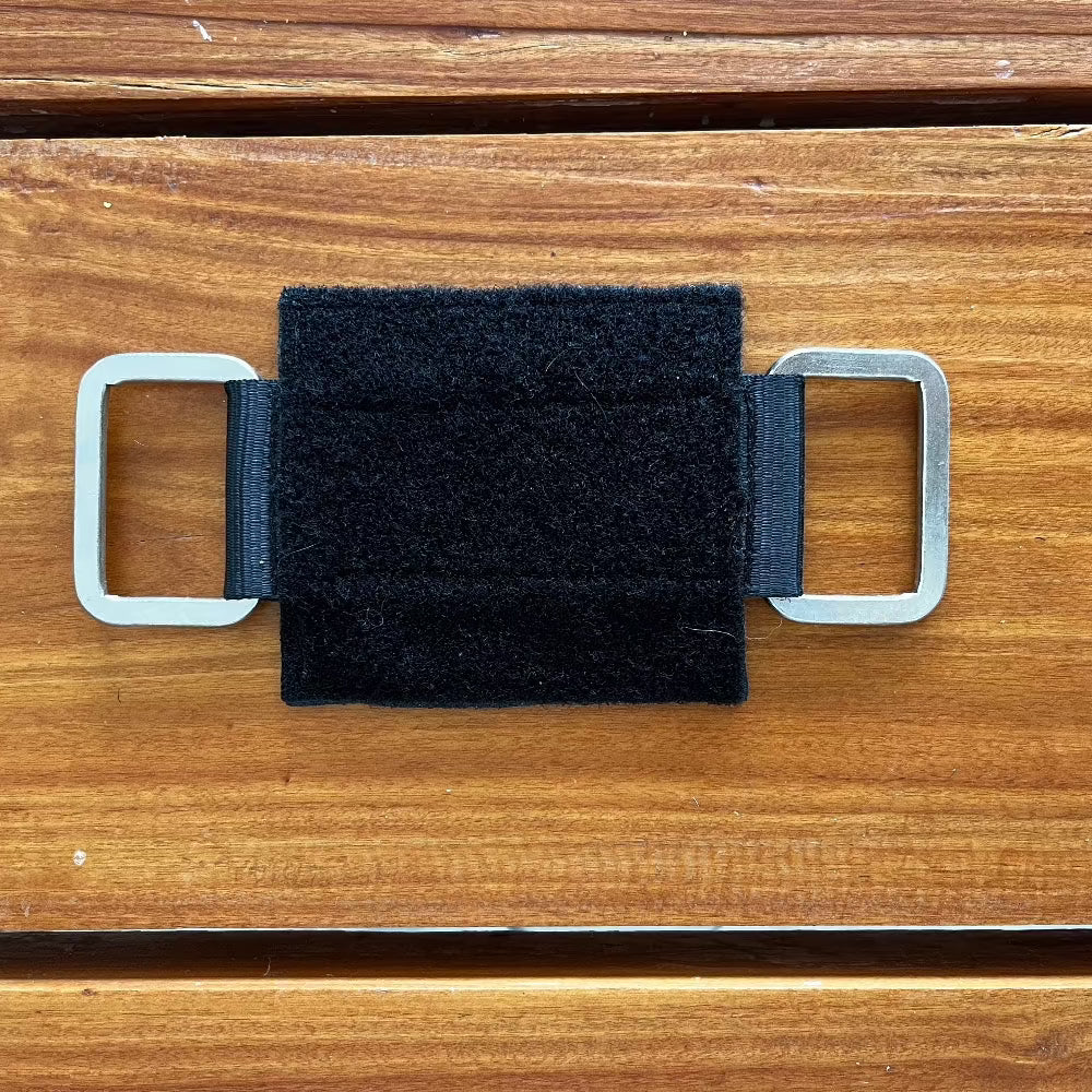 Freeform Stirrup Mount Western