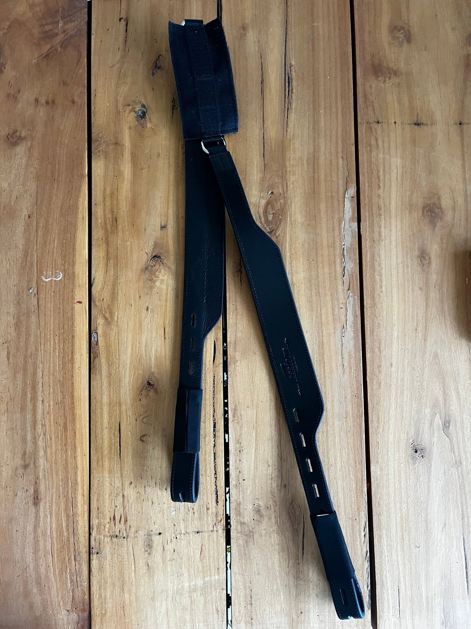 Freeform Australia T - Buckle Wide Wave Stirrup Leathers - Freeform Saddles