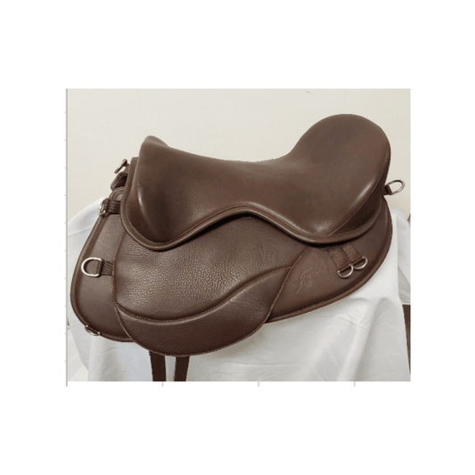 Freeform Ultimate Trail Treeless Saddle - Freeform Saddles