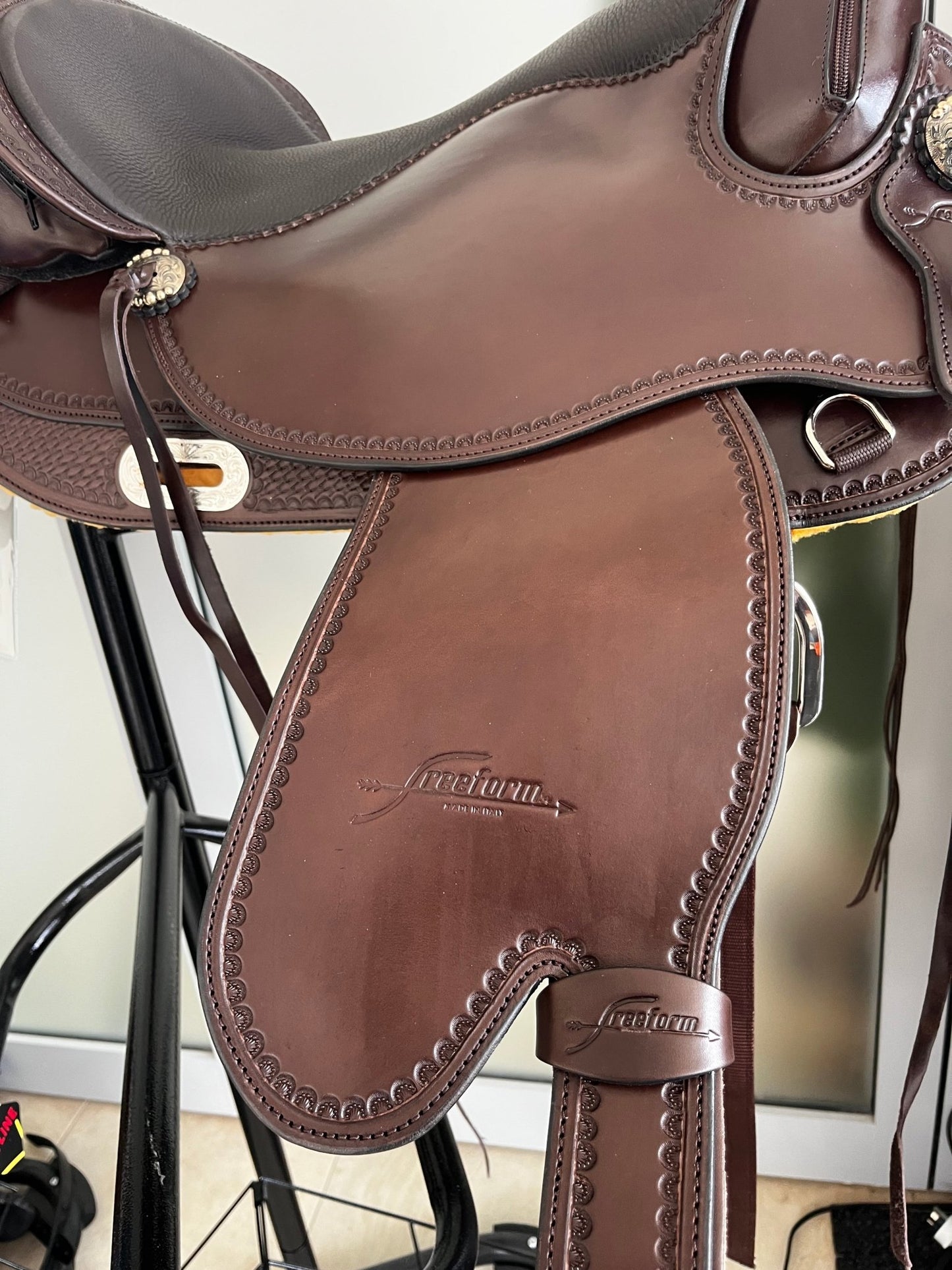 Freeform Western Virginian Treeless Saddle - Freeform Saddles